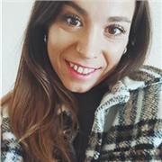 mi nombre es Esther, soy maestra de Educación Primaria por lo que imparto todas las asignaturas. Con años de experiencia